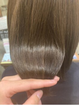 スピンヘアー 桂店(Spin hair)の写真/トリートメントが豊富だからこそ、理想のうるツヤ髪が叶う！あなたにぴったりのトリートメントを見つけて♪