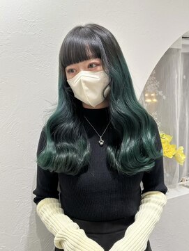 ハチ(HACHI) グラデーション深みグリーン、デザインカラー