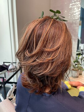 ステア ケース(stair case) 【NATASHA】ミディアムボブレイヤー