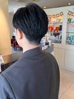 レナークアリア(LENAHC ARIA) メンズ韓国センターパート刈り上げスタイル