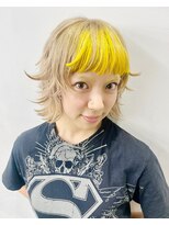 シャギーベージュボブ×バングイエロー