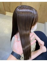 リラエ(Lyrae) 縮毛矯正/髪質改善/美髪カラー/トリートメント【大阪/西梅田】