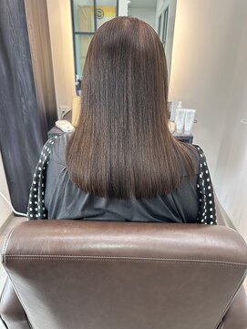 コモド(Comodo) 癖悩みも改善!髪質改善オイルケア美髪矯正