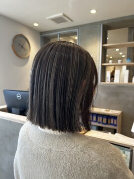 ロテ(LOTE.) 着物ヘア/ダークアッシュ/ミディアムレイヤーカット/一宮