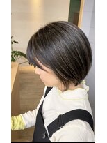 ソイア 春日井店(Soea) 白髪ぼかし地毛ハイライトボブ