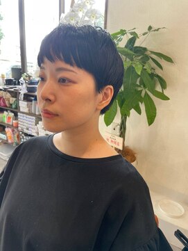 ピープス 逗子 葉山(PEEPS) ころんと丸みベリーショート