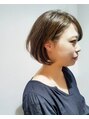 ジューシー(Beauty Consultant 10C)&nbsp;前下がり重めボブアディクシーサファイヤ　エメラルド