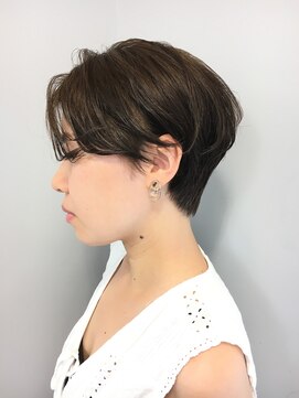 ヘアーアイスカルテット(HAIR ICI QUARTET) ショート × アイラインボブ × ミントアッシュ