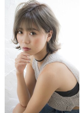 ミエル ヘア 新宿(miel hair) 〈mielhair新宿〉グレージュ　外はね　ボブ
