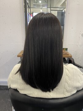 エスカーラ 町田(THE ESCALA) 斜めバング/グレージュカラー/シルキーベージュ［町田駅］