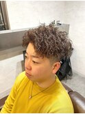 刈り上げセンターパートフェザーパーマサーフカール