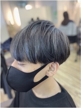 リッシュ 東松戸店(RISHE) 重ためツーブロマッシュ＋ハイライト＋アッシュグレー