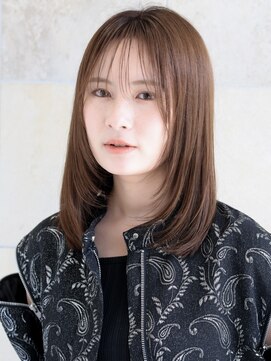 ビビディバビディブー(Bibbidi.bobbidi.boo) 小顔レイヤー シースルーバング ベージュカラー