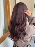 女性らしいロングウェーブスタイル