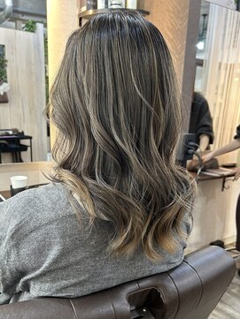 ルミ ツー 横浜駅店(Lumi 2) エアタッチブリーチレイヤー/横浜