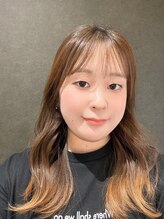 ザラフターザブリーチ 黒崎桃園店(the laughter/The bleach) 橋元 佳奈