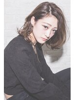 ヘアーサロン ラ シュシュ(HAIR SALON La chou chou)&nbsp;ネイビーベージュのヘアカラー　×　ルーズウェーブ巻き