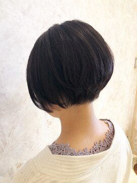 ダブルバイグリッター(W by GRITTERs) *ネープレスショートボブ*【WbyGRITTERs 水上】