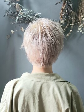 ペネロープ(Penelope) 【新宿 PENELOPE】外国人風ベリーショート！