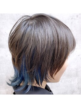 キャラ シャローネ 池袋(Chara Chalone) ウルフカットのブルーカラー【岸雄一/池袋/池袋/池袋/池袋】