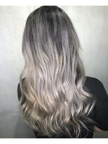 テテ(TETE) プラチナベージュ 長堀橋×心斎橋