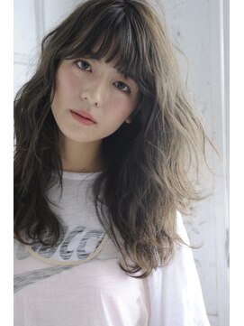 ヘアーアンドファッションシオミエイチ (hair＆fashion shiomi H) 【shiomi H】透明感のあるベージュカラーゆるふわセミディ