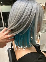 ガーベラ(gerbera)&nbsp;ホワイト/ライトブルー/インナーカラーstyle