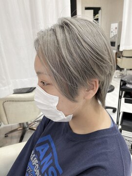 ソワン ドゥ ブレス 立花店(soin de brace) シルバー×ブリーチ/小顔/似合わせカット