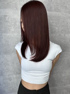 ルイス(L'wis) ワインレッド×レイヤースタイル