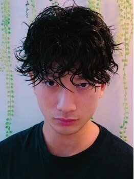 ヘアーサロン シエスタ(Hair Salon Siesta)の写真/幅広い年齢層が通うメンズオンリーのヘアーサロン◇再現性の高いスタイルで自宅でのセットも簡単に◎
