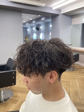 アレス バイ シカ 神戸三宮元町店(ALLES by Cica) 無造作波巻きマッシュ