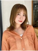 【くびれミディ×透け感カラー】大人の柔らかフェミニンヘア