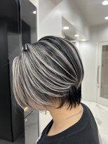 ラピス 渋谷本店(Lapis)&nbsp;バレイヤージュ/ホワイトカラー/前下がりショートボブ/海外風