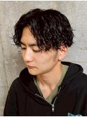 センターパート　ツイストスパイラルパーマ　メンズカット