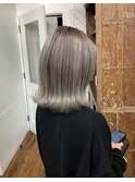 ツヤ髪ハイトーン20代30代40代ホワイトシルバーブリーチ