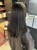 リンダイーロ(Linda Hiro) 【札幌円山】ローレイヤー/オリーブグレージュ/赤味消し