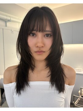 ノラ ウメダ(NORA UMEDA) ハッシュカットシャギーカットレイヤーカットY2K平成小顔梅田