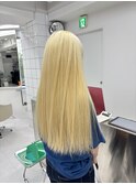 圧倒的な存在感！！抜きっぱなしブロンドカラー