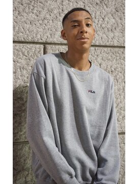 フランクスバーバー アンド ビアークラブ(FRANK'S BARBER and BEER CLUB) スキンフェードボウズワイルドツーブロックテクノ