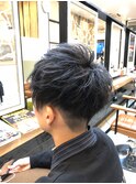 前下がりツーブロショート