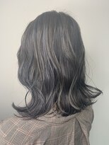 イングスジャパン(ings JAPAN)&nbsp;外国人風ハイライトのアッシュグレーカラー/グレージュカラー