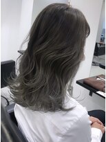 ステアケース 武蔵小杉店(stair:case)&nbsp;【助川】　くすみグレーのバレイヤージュ