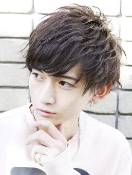 エーアイ 那覇国際通り(Ai) センターパート/ツイストスパイラル/韓国マッシュ[那覇国際通り]