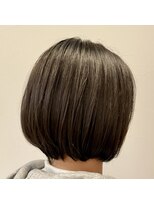 アライアオーロ(Alaiaolo)&nbsp;耳かけ丸みショートボブ