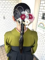 卒業ヘアセット　タイトポニー　金箔　水引き　タイトヘア　ツヤ