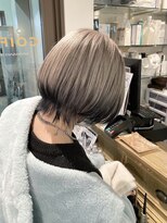 コワファーストナガサキシャンプーボーイ(COIFF1RST NAGASAKI SHAMPOO BOY)&nbsp;エンドカラー ホワイトベージュ