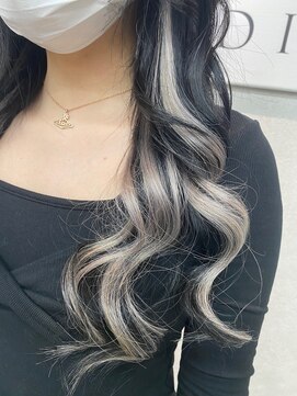 レヴェリー(REVERIE) プルエクステでインナー風