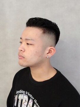 ソアー 新大阪(SOAR) 刈り上げグラデーションフェード濡れパンアイパー【新大阪】