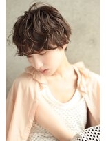 ファム(Fam) ショート　パーマ　くせ毛　ハイライト　代官山　中目黒　恵比寿