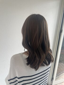 アクイール(ACCUEILLIR) ブリーチないグレージュ